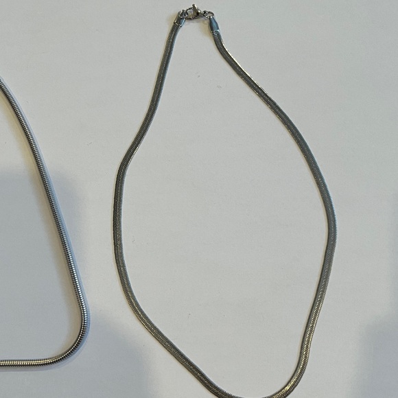 Silver Chain Necklace Set - Picture 4 of 4